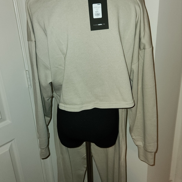 NWT!!! FASHION NOVA JOGGER SET !! - Picture 8 of 9